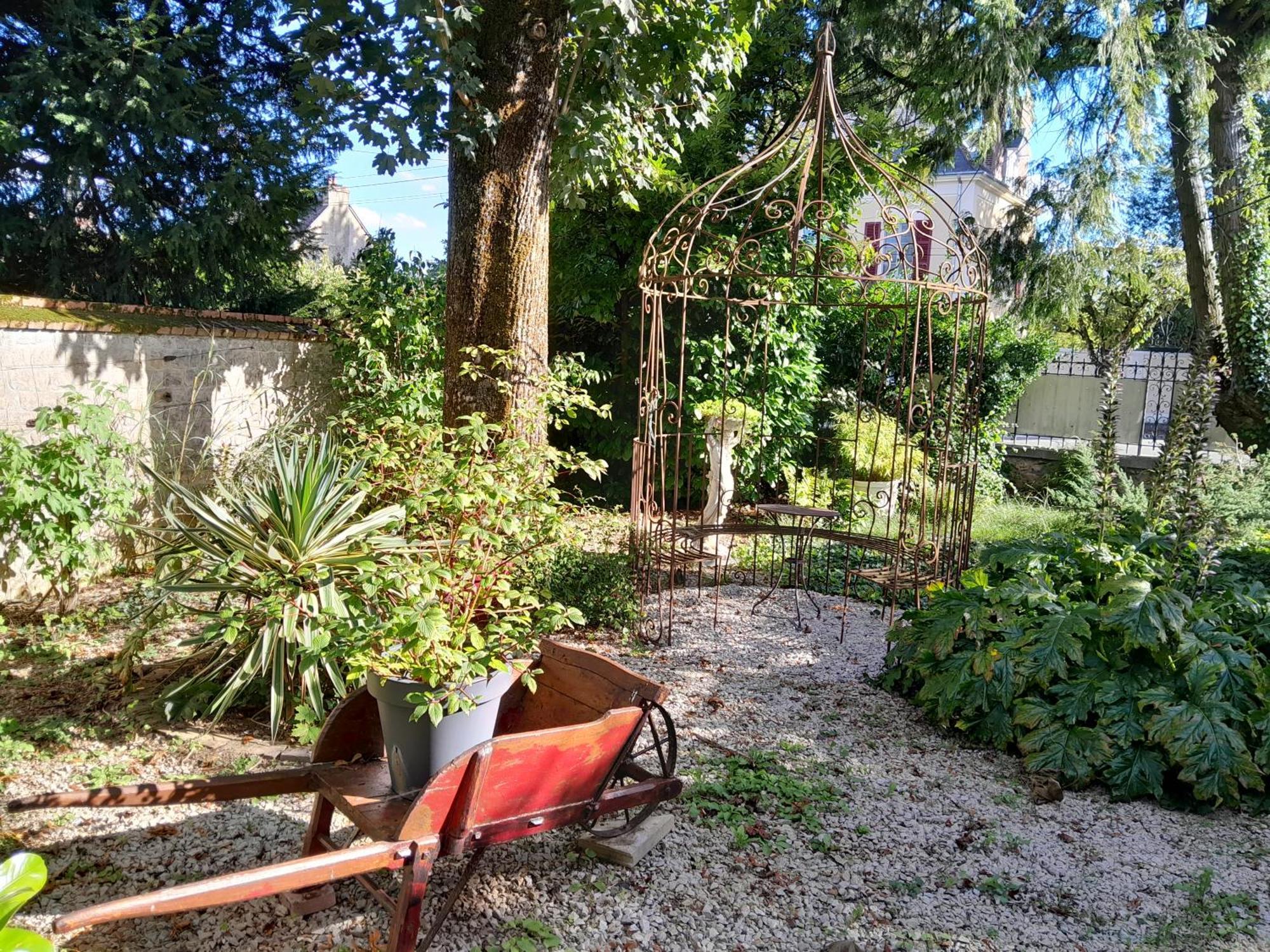 Le Madrigal Bed & Breakfast Mamers Exterior photo